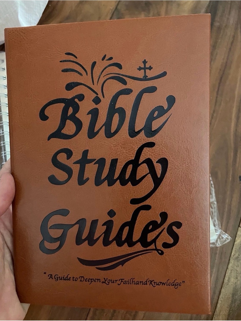 THE BIBLE IN A YEAR: A 52-WEEK JOURNEY SOFTCOVER) & Bible study guide - Picture 8 of 9